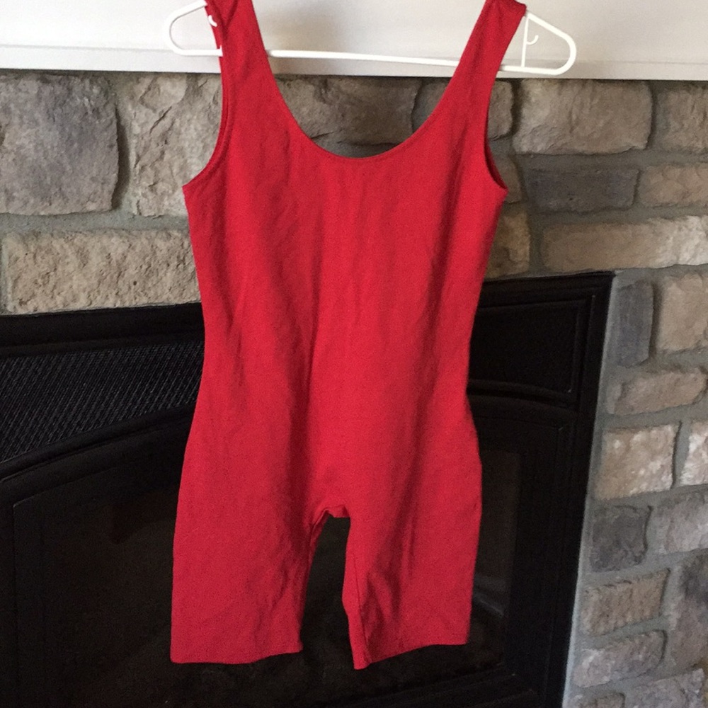 Red biker short bodysuit🙊